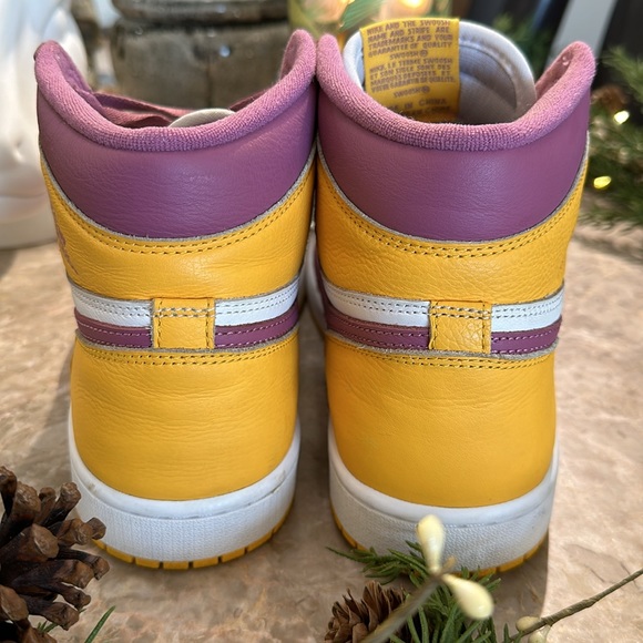 Nike Air Jordan 1 High “Brotherhood” - Picture 6 of 17